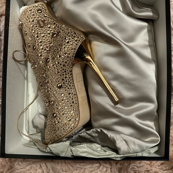 Boots with crystals numbered for Jennifer Lopez! - Picture 3 of 6